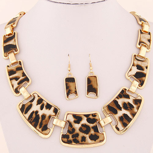 Korean Retro Leopard Necklace Set with Earrings — Sweater Chain Jewelry
