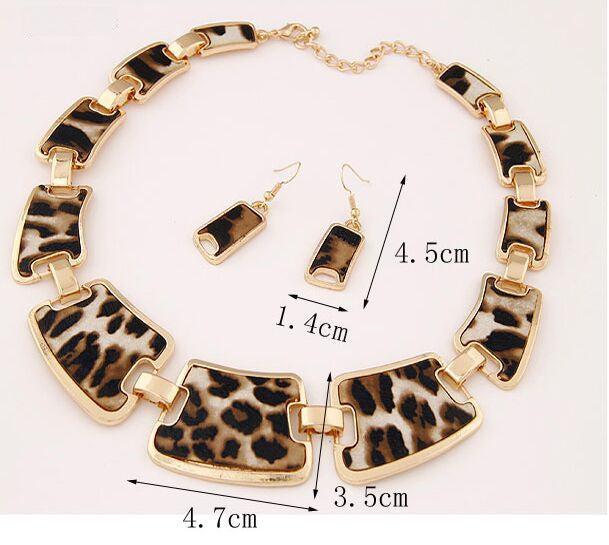 Korean Retro Leopard Necklace Set with Earrings — Sweater Chain Jewelry