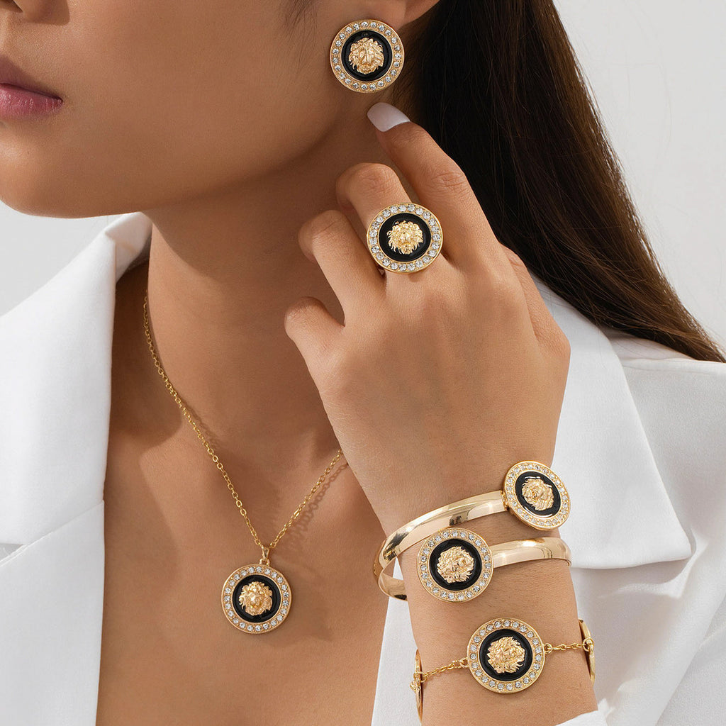 Women’s 5-Piece Jewelry Set with Lion Motif