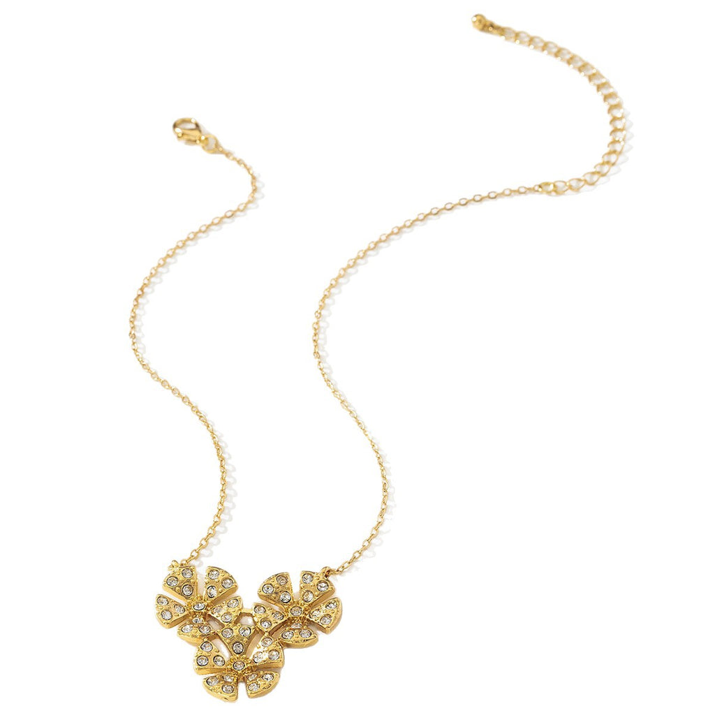 Elegant Golden Alloy Flowers Necklace For Special Occasions Featuring Delicate Craftsmanship
